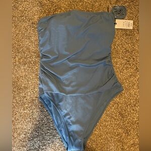 Shade & Shore Strapless Swimsuit Size Large